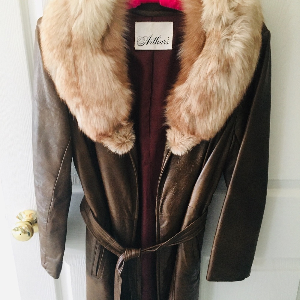 Real fox fur collar with soft leather coat